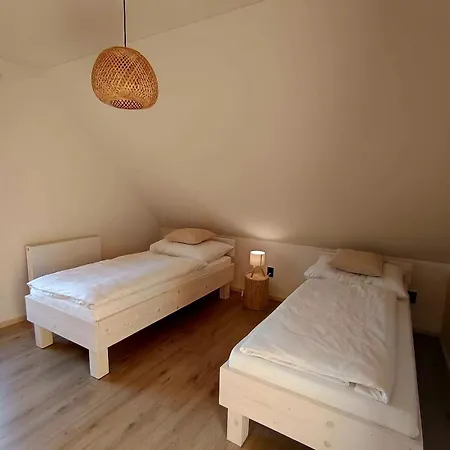 Nyaraló Modrinka Horni-Lipka